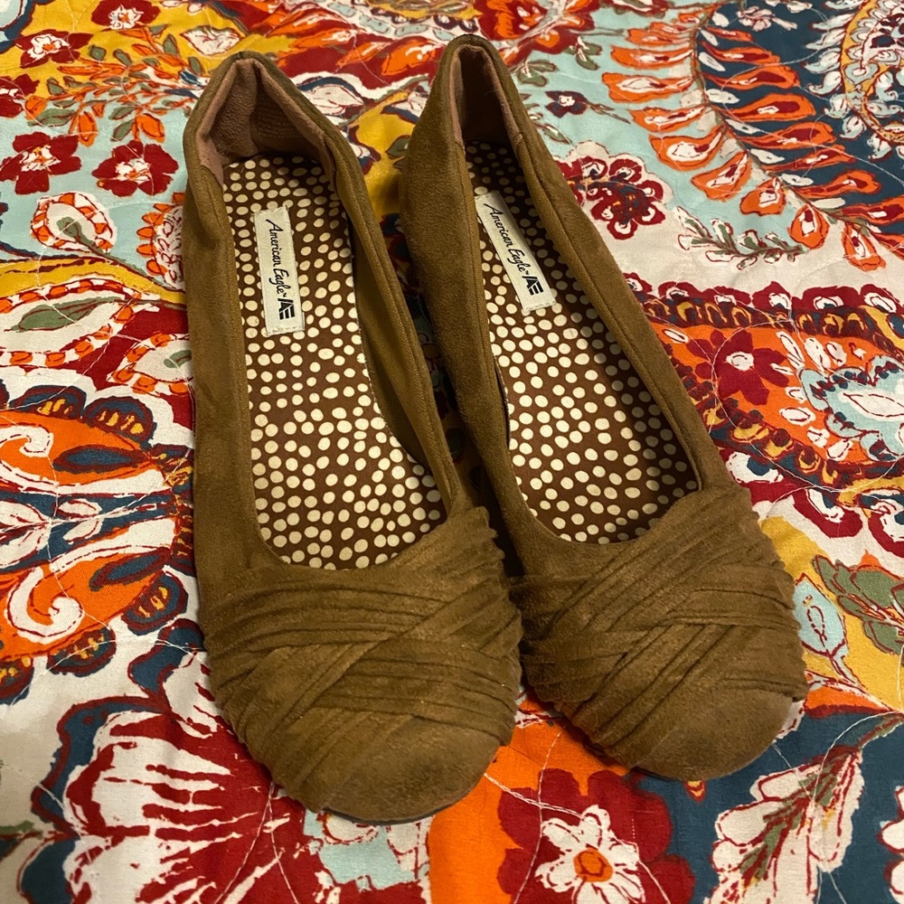 Brown casual flats
